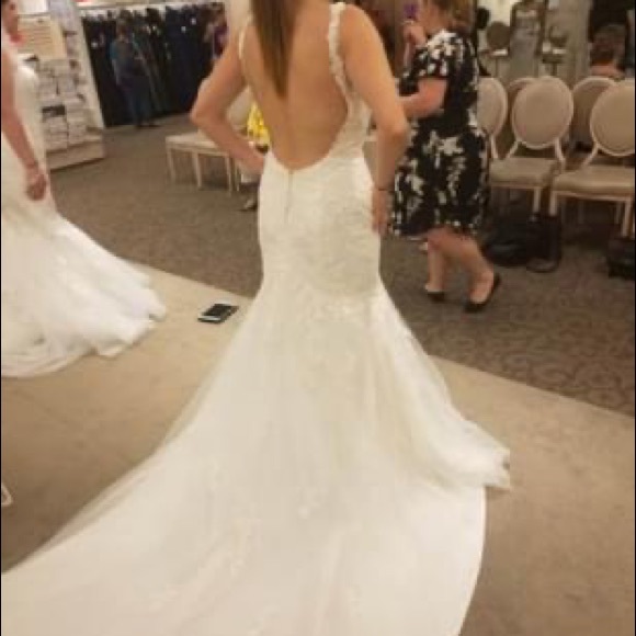 *BRAND NEW* DAVIDS BRIDAL wedding dress - Picture 1 of 9